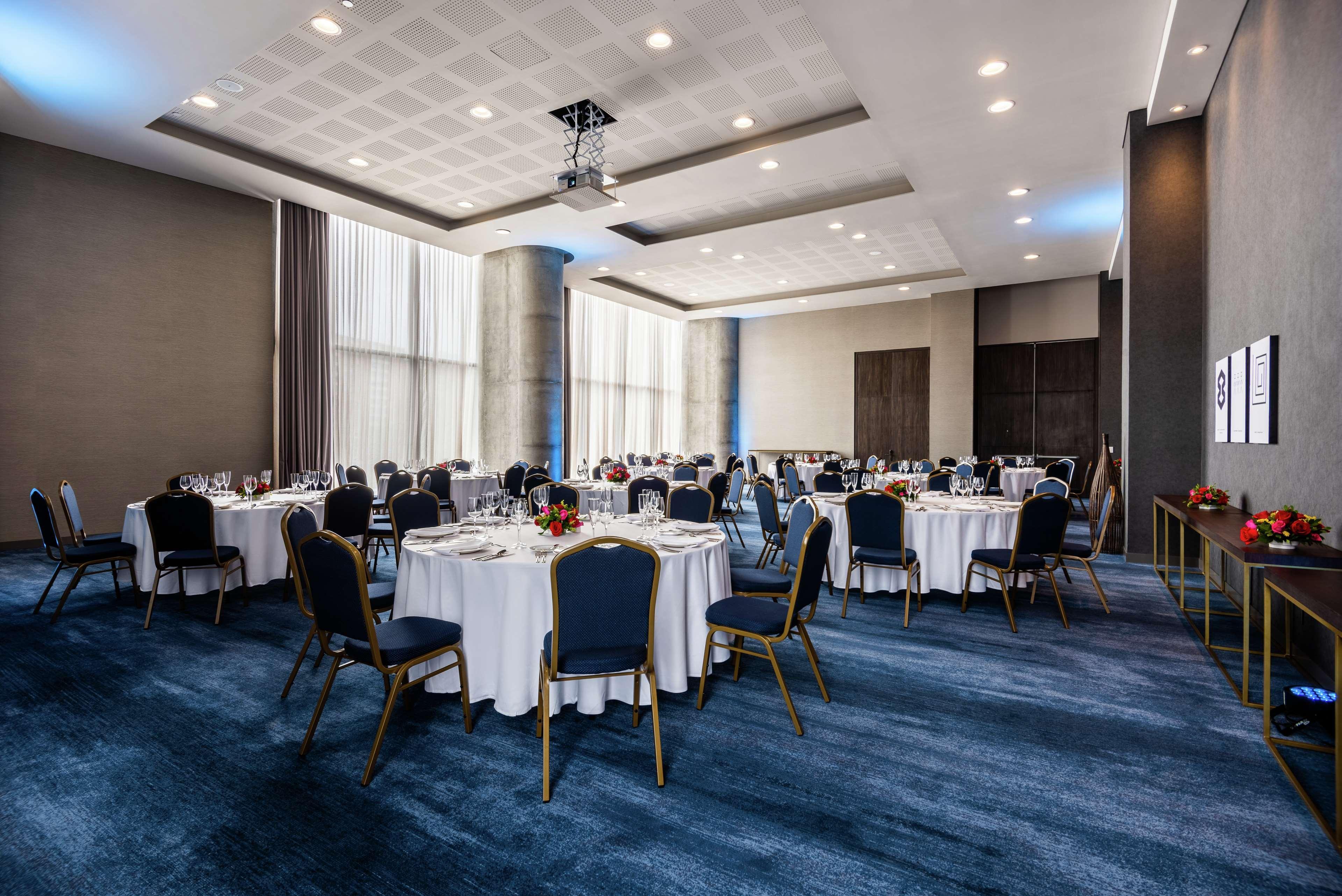 Hilton Bogota Corferias Hotel Bagian luar foto