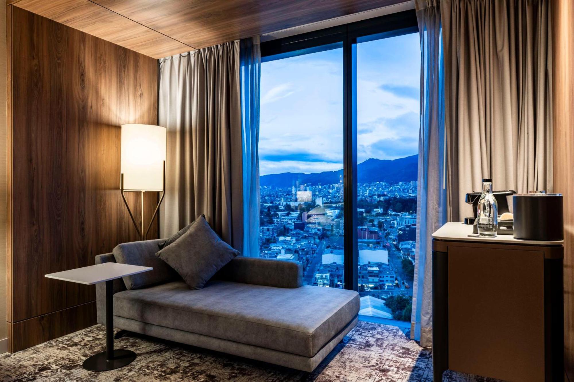 Hilton Bogota Corferias Hotel Bagian luar foto